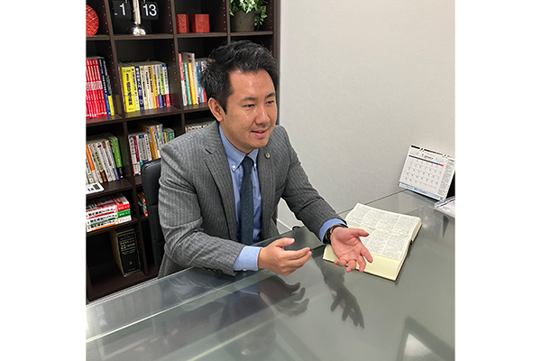 横浜駅前法律事務所サムネイル0