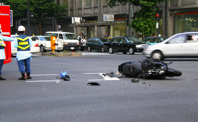 バイク（二輪車）と自動車の交通事故はこんなに違う～バイク事故の高い致死率～