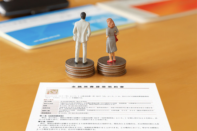離婚の財産分与で借金はどうなる？